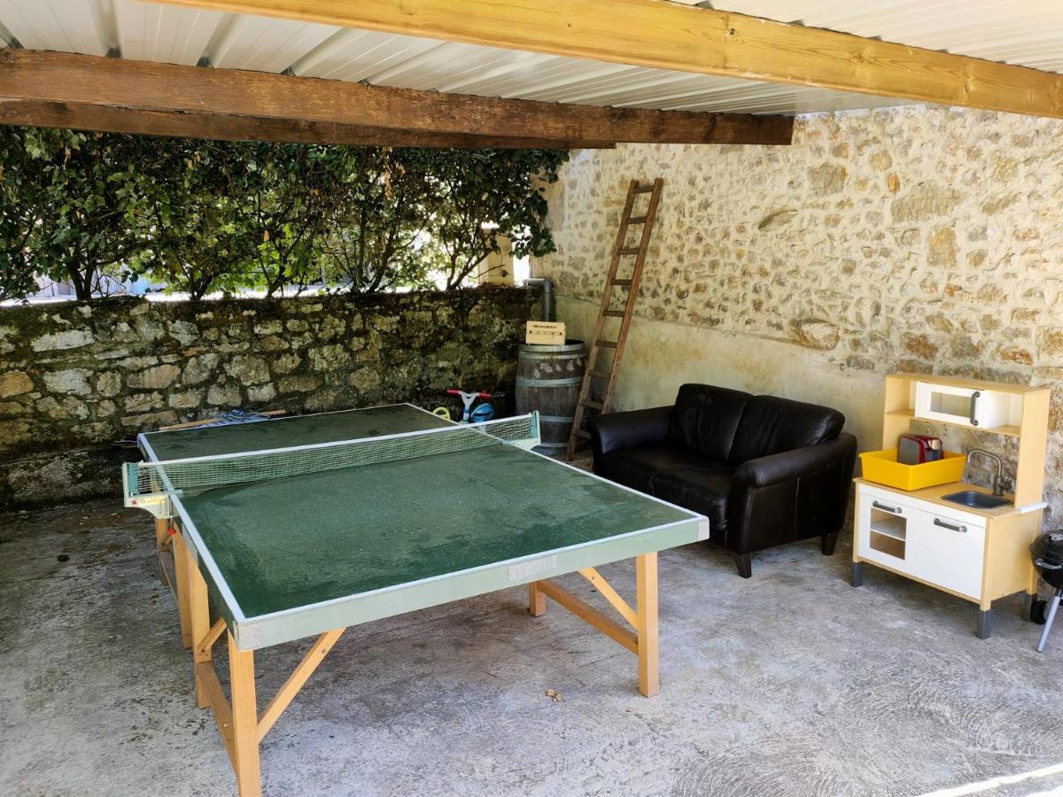 Les Pieds Dans L'Eau, Gite La Source Lachapelle-Auzac Esterno foto